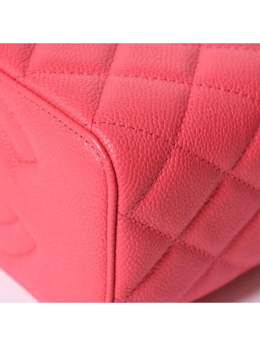 Chanel Quilted Caviar Leather Small Vanity Case Pink Makeup Bag Gold